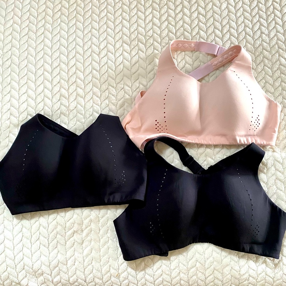 Lot of 3 Lululemon Airsupport bras all 32D